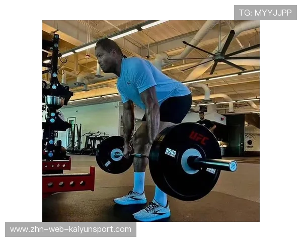 UFC队伍加强防摔技术训练，整体对抗能力提升